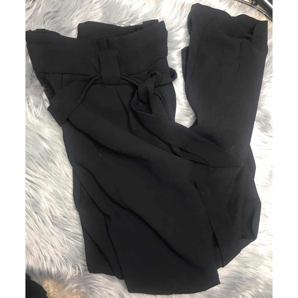 Paper bag Waist trouser, run small fit more like a 10 than a 12.